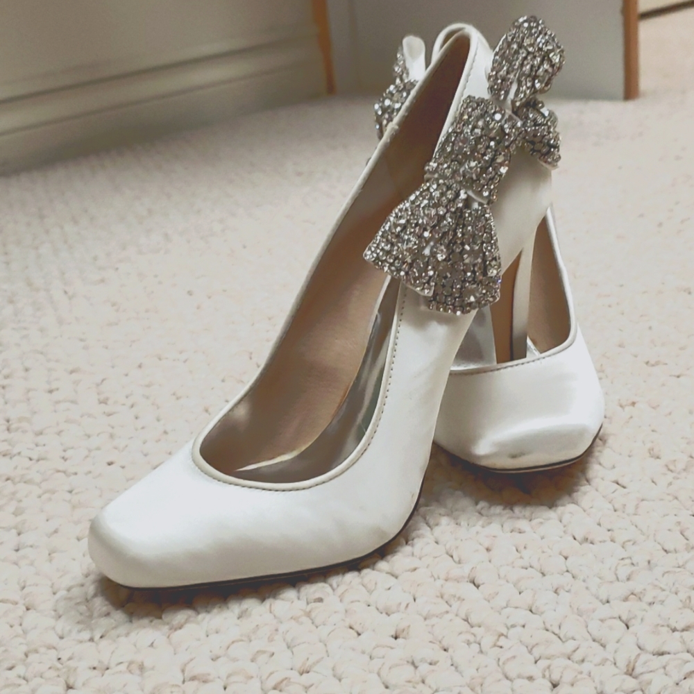 Formal shoes
